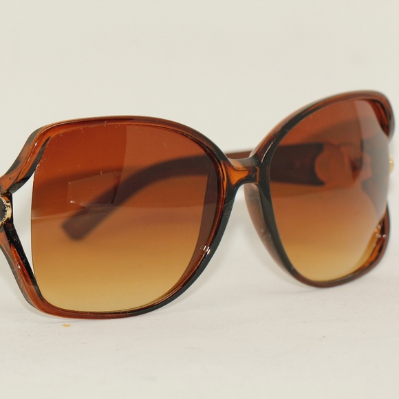 "Rita" Dark Brown Blockers Sunnies - Picture 2 of 8
